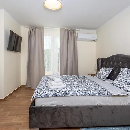 بيت للعطل Lovely In Sveti Viddobrinjski With Wifi *