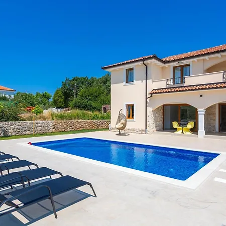 Holiday home Lovely In Sveti Viddobrinjski With Wifi *