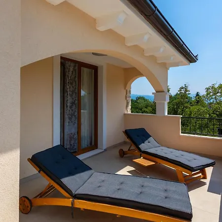 Lovely In Sveti Viddobrinjski With Wifi Gostinjac