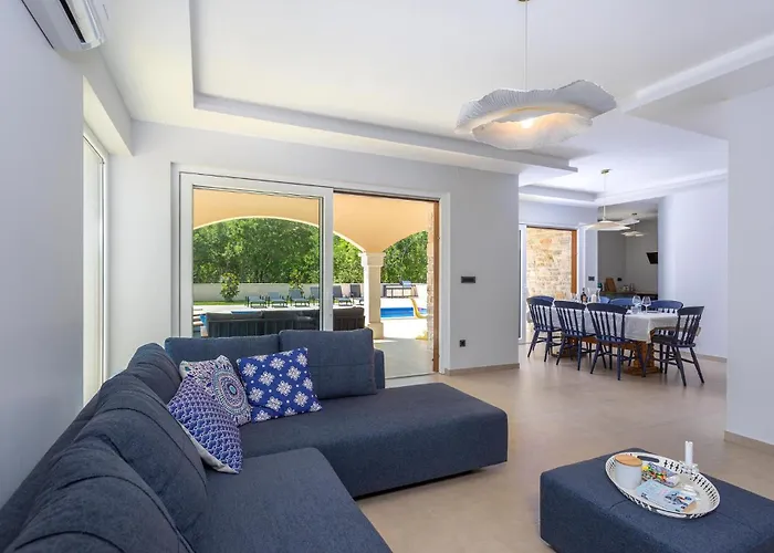 Lovely In Sveti Viddobrinjski With Wifi Ferienhaus Gostinjac