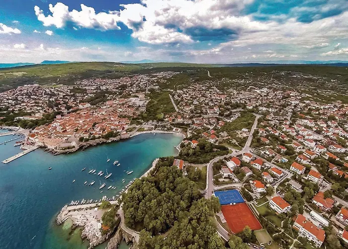 Lovely In Sveti Viddobrinjski With Wifi