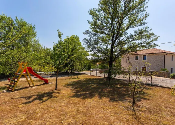 Ferienhaus Lovely In Sveti Viddobrinjski With Wifi *