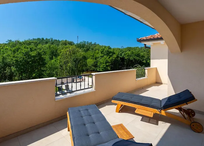 Lovely In Sveti Viddobrinjski With Wifi * Gostinjac