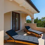 Lovely In Sveti Viddobrinjski With Wifi Gostinjac